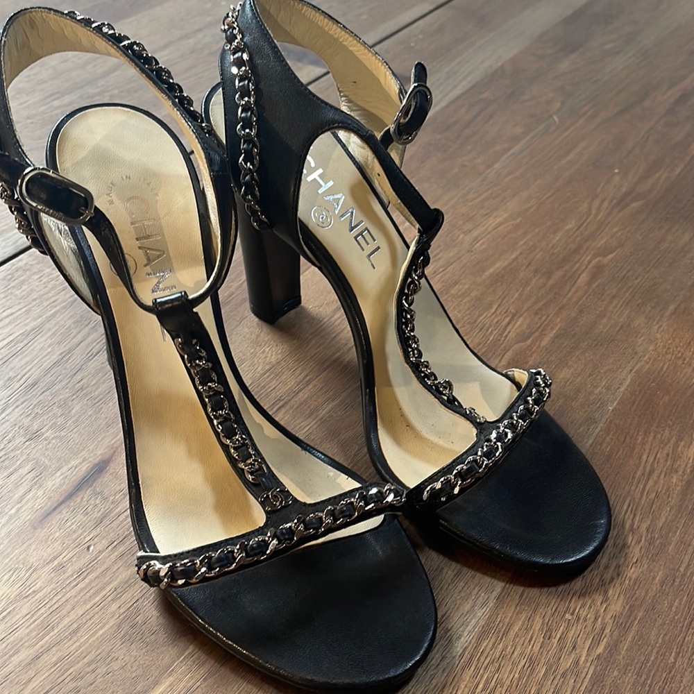 CHANEL SHOES